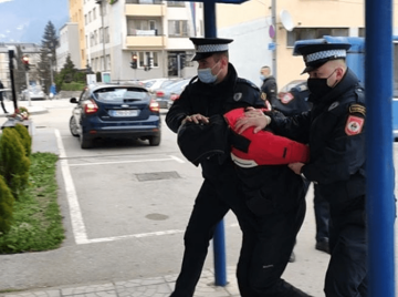 DETALJI AKCIJE "VEKTOR" Varali  da imaju informacije o namještenim utakmicama i zaradili više stotina hiljada maraka