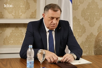 Dodik očekuje da bi CIK mogao da zabrani SNSD-u kandidovanje na izborima