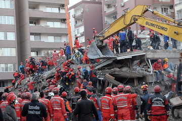 U zemljotresu u Izmiru poginulo 79 osoba