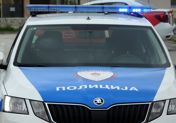 NESREĆA NA PUTU Dvije osobe povrijeđene u sudaru automobila i kamiona