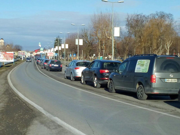 Ukoliko putujete IMAJTE STRPLJENJA: Pojačana frekvencija vozila na granici sa Hrvatskom i Crnom Gorom