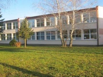 Teže povrijeđena: Djevojčica pala sa prozora škole kod Bihaća