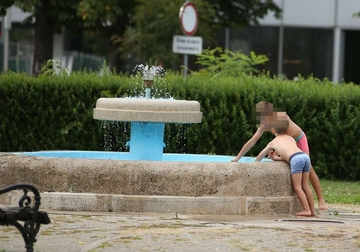 Narandžasto upozorenje zbog visokih temperatura: U nekim područjima mogući pljuskovi i grmljavina