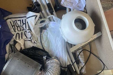 Mostarac bacio drogu u WC šolju i začepio odvod nakon što mu je policija pokucala na vrata