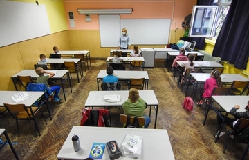 Ministarstvo o trajanju časova: Ako se nastavi stabilna epidemiološka situacija, nastava PONOVO 45 MINUTA