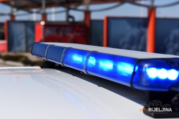 Teška nesreća kod Bijeljine: Poginuo vozač "mercedesa"