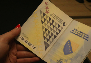 Skoro 100.000 ljudi se ODREKLO DRŽAVLJANSTVA BiH: Najviše njih zbog pasoša Njemačke, Austrije i Slovenije