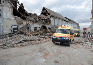 "MORAĆEMO SRUŠITI SKORO CIJELI GRAD" Petrinja teško oštećena u zemljotresu, gradonačelnik iznio SUMORNE PROGNOZE