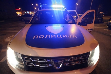 Drogirani Trebinjac djevojci slagao da je policajac, pa je oteo