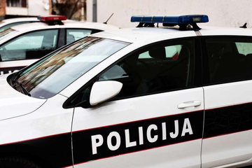 Razrednik djevojčice, osumnjičen da je zloupotrijebio svoj položaj