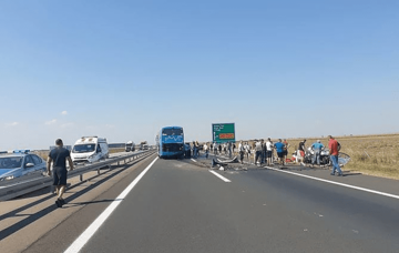 TEŠKA SAOBRAĆAJNA NESREĆA U sudaru autobusa i auta povrijeđene četiri osobe od kojih su dvoje DJECA