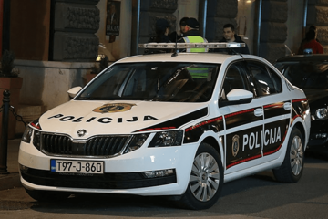 Policajce pokušao podmititi sa 50 evra: Državljanin Srbije u Sarajevu osuđen na uslovnu kaznu godinu dana zatvora