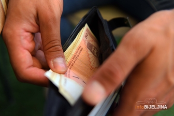 Septembarska prosječna plata u FBiH 998 KM