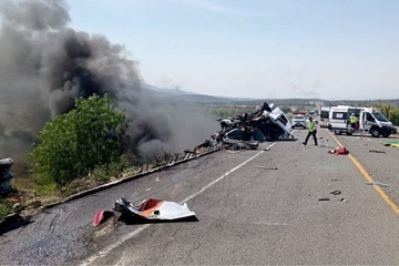 Meksiko: Čak 21 osoba poginula u jednoj saobraćajnoj nesreći na autoputu