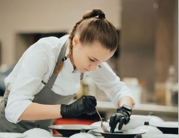 Kuvala i papi Franji: Mlada djevojka iz BiH jedna od najpoznatijih svjetskih kuvara