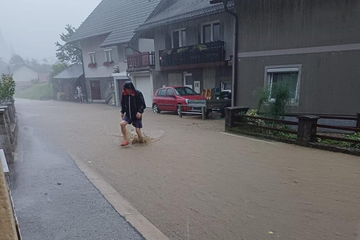 Olujno nevrijeme u Sloveniji, ide prema Hrvatskoj (FOTO)