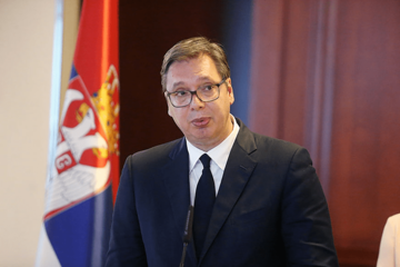 "VELIKI DAN ZA CJELOKUPAN NAŠ NAROD" Vučić čestitao praznik Srpske i Srbije (FOTO)