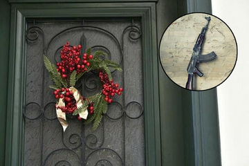 SLOBODNA DALMACIJA /FOTO/ ‘Tu sam katolici da vas prekrstim’, hrvatska obitelj iz Sarajeva dobila grozne poruke nakon što su na vrata objesili adventski vijenac