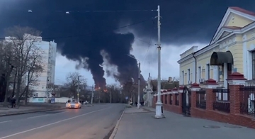  Eksplozije i crni dim nad Odesom. Rusija potvrdila: Gađamo grad raketama /VIDEO/