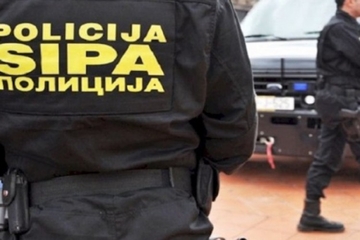 Završeni pretresi, pronađeni dokazi koji se mogu dovesti u vezu s ubistvom policajaca
