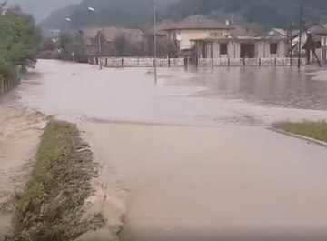 “SVE JE UNIŠTENO” Mještani Lukavca u suzama nakon velike poplave koja ih je zadesila
