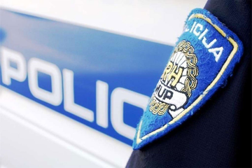 Šok u Hrvatskoj: Policija upala u župni dvor zbog polnog zlostavljanja maloljetnika