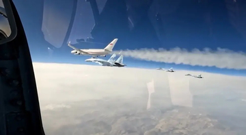 Putinov let pratila četiri ruska lovca, evo šta su imali od naoružanja (VIDEO)