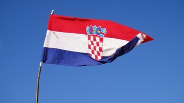 Britanac zapalio hrvatsku zastavu u Vukovaru