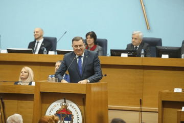 Srpska protiv OHR: Ima li svrhe nova sjednica parlamenta o visokom predstavniku