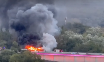 PLANUO AUTOBUS Na terenu 10 vatrogasaca, poznato stanje putnika