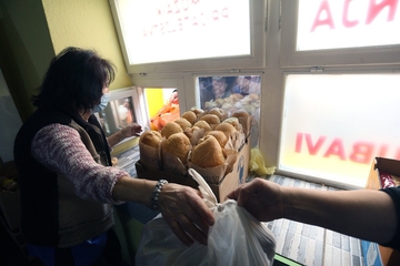 Javne kuhinje željno očekuju doniranu hranu bez PDV-a