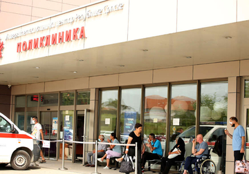 Ljekari se bore za život malog pacijenta: Dijete koje je palo s traktora u Srpcu u teškom stanju