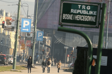 IPAK NISU ISTA PRAVILA ZA SVE Od večeras POLICIJSKI ČAS U FBiH, a ne važi za članove političkih stranaka