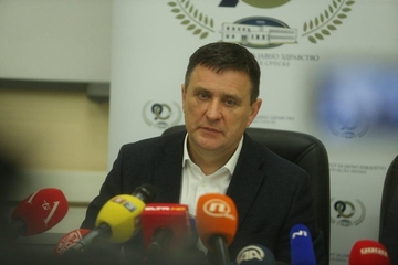 "UKC nema dovoljno kiseonika" Đajić ističe da rukovodstvo Srpske traži rješenje, a ovo je rekao o Stanivukoviću
