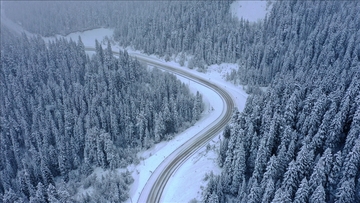 OPREZ Poledica na cestama u višim predjelima