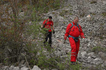 Potragu otežava GUSTA MAGLA: Spasioci tragaju za nestalim muškarcem u kanjonu Rakitnice