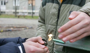 Užas u BiH u novogodišnjoj noći: Dječaku petarda raznijela šaku