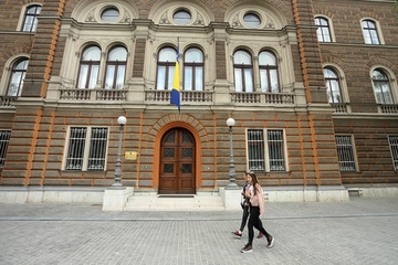 Stilske stolice i nove limuzine: Šta sve čeka članove Predsjedništva BiH u novom mandatu