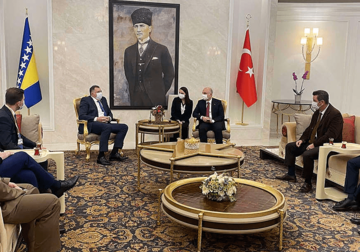 PRIREĐEN SVEČANI DOČEK Dodik u Ankari, danas sastanak sa Erdoganom