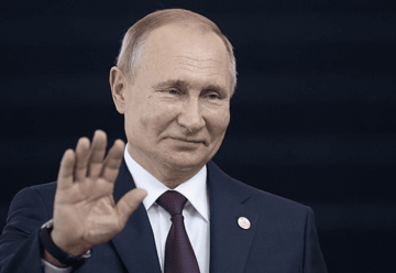 Putin čestitao Vučiću praznike