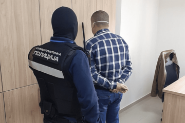 Pet i po godina zatvora i novčana kazna: Poreski inspektori osuđeni zbog uzimanja mita